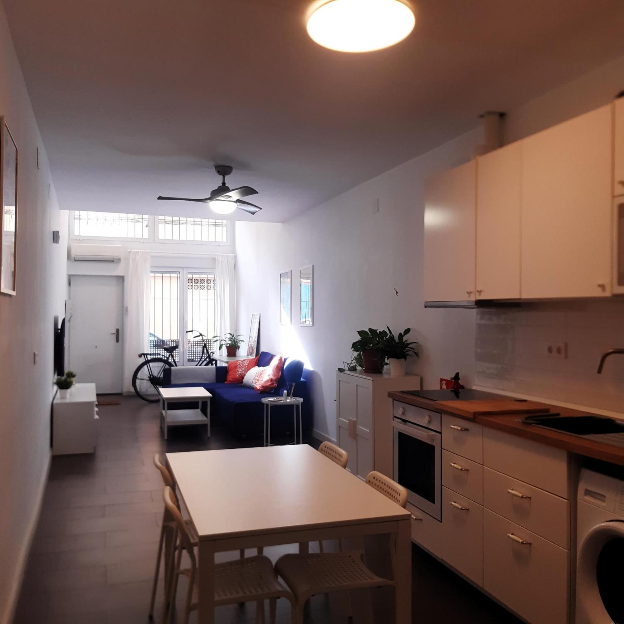 La Caramba Amplio Apartamento En La Playa มาลากา ภายนอก รูปภาพ